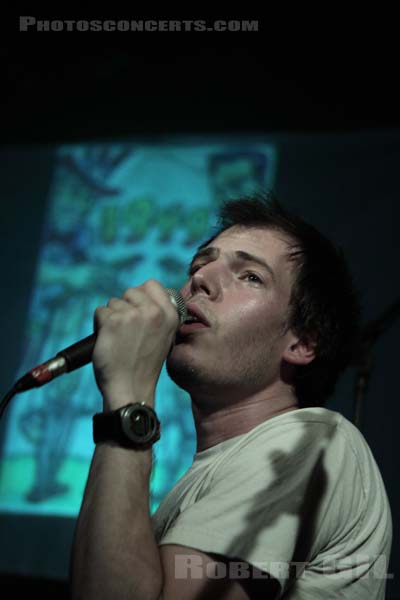 JEFFREY LEWIS AND THE JUNKYARD - 2009-05-10 - PARIS - La Maroquinerie - 